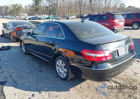 2013 Mercedes-Benz E 350 из США, поврежденный, VIN WDDHF5KB7DA690123